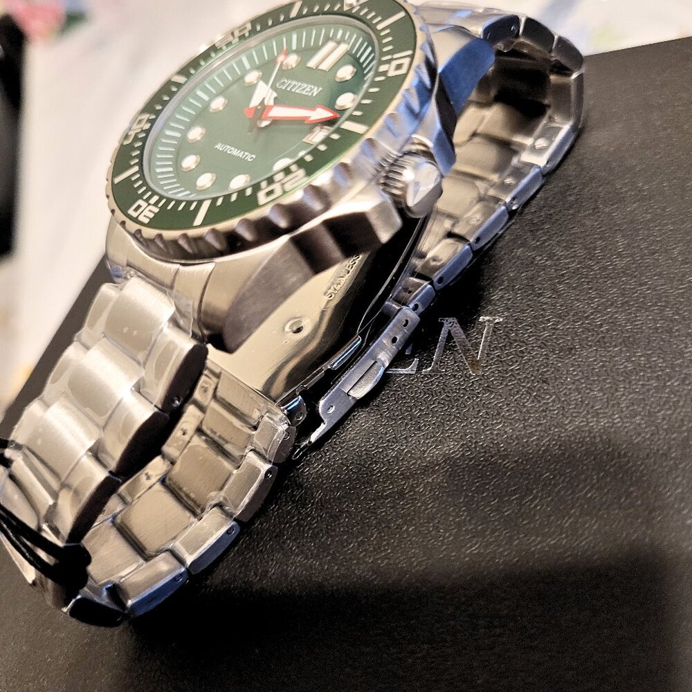 Citizen Men's Automatic Promaster Marine Sports Green Dial Watch - Picture 10 of 10
